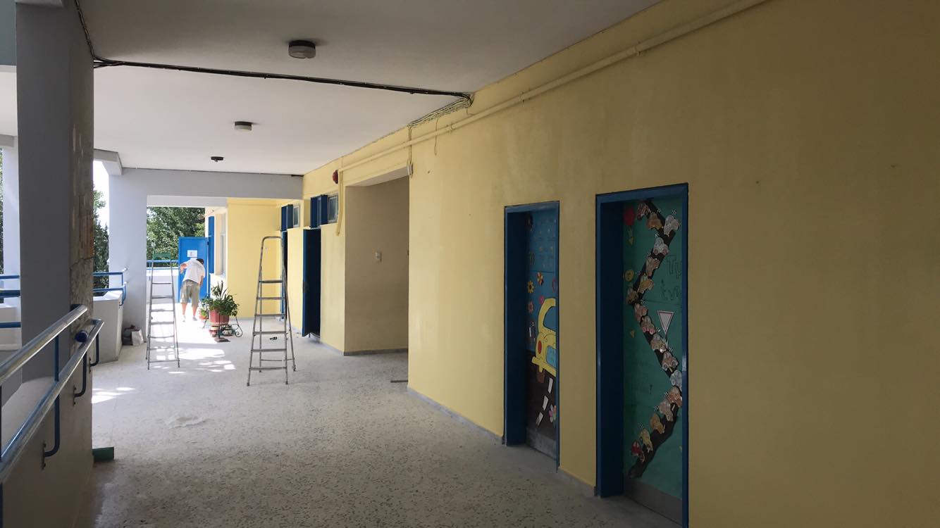 Σπύρος Βρεττός: «Όλα τα σχολεία είναι ασφαλή με πιστοποίηση των Τεχνικών Υπηρεσιών του Δήμου»