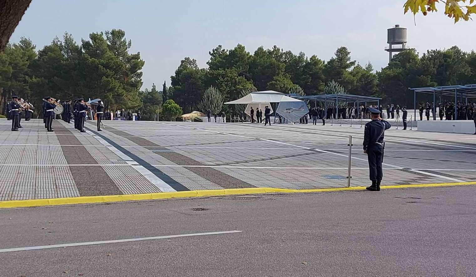 Στις εορταστικές εκδηλώσεις της Πολεμικής Αεροπορίας ο Δήμαρχος Αχαρνών Σπύρος Βρεττός