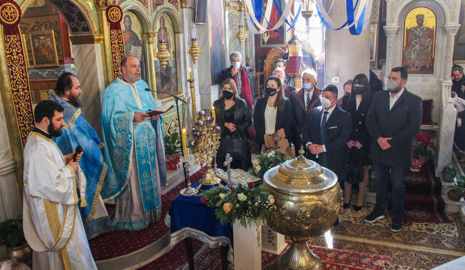 Με ιδιαίτερη λαμπρότητα και θρησκευτική κατάνυξη εορτάστηκαν τα Θεοφάνεια στις Αχαρνές