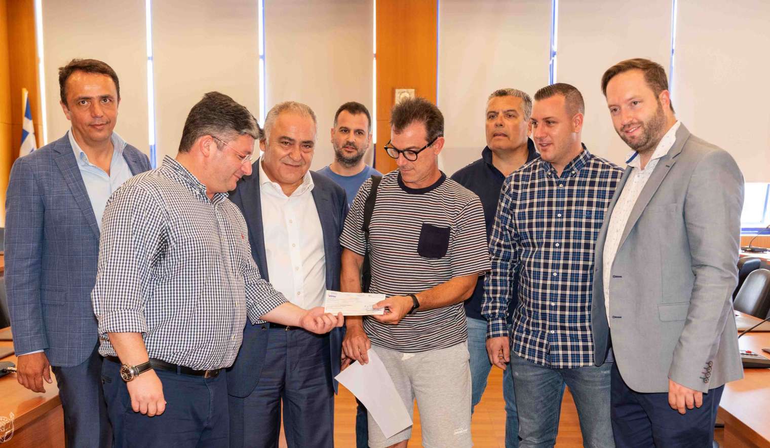 Προσφορά του Ε.Ε.Α. για την στήριξη των πυρόπληκτων επιχειρήσεων του Δήμου Αχαρνών